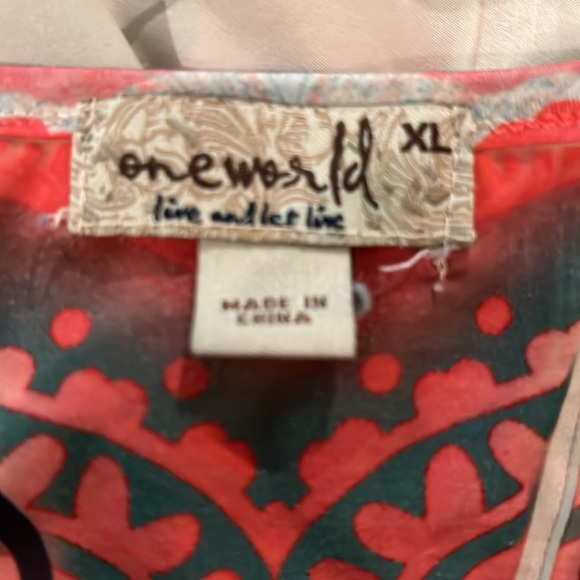 XL Multicolor Tunic Top - Picture 6 of 6